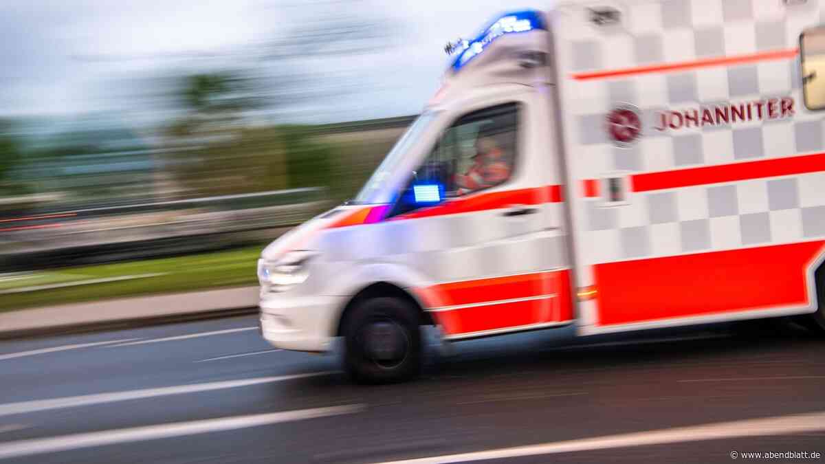 Fünf Verletzte bei Unfall zwischen Auto und Linienbus