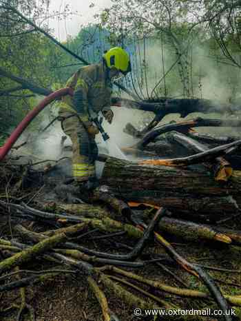 Witney fire crews tackle wildfire on hottest day of the year
