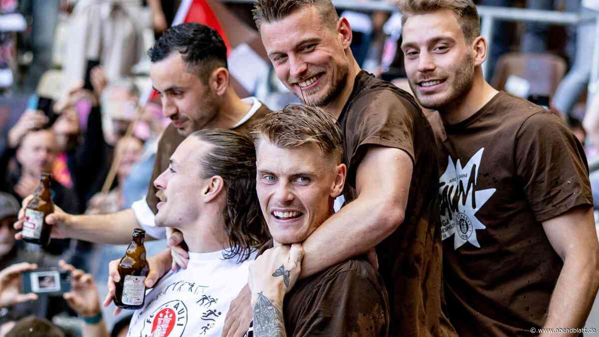 „Eine solche Wucht“: FC St. Pauli feiert Bundesliga-Rückkehr