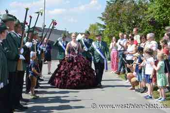 Muddenhagen feiert erstmals Schützenfest mit Königin und Prinzgemahl
