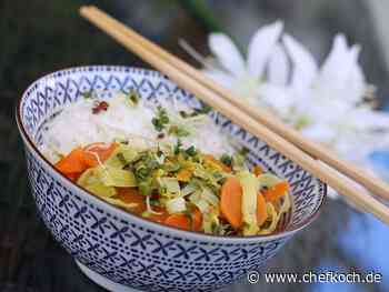 Lauch-Karotten-Gericht nach Thai-Art