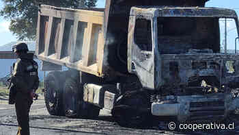 Ataque incendiario en Carahue dejó tres maquinarias destruidas