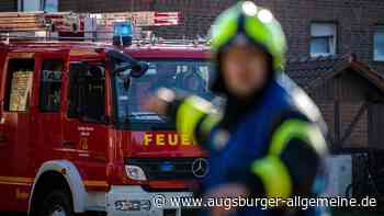 Brand in Lechhausen: Wohnwagen in der Südtiroler Straße fängt Feuer