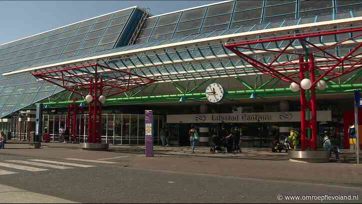 Lelystad - Station Lelystad wordt mogelijk Rijksmonument, symbool voor identiteitscrisis NS