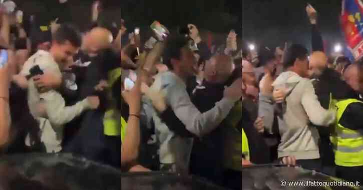 “Chi non salta juventino è”: Thiago Motta sente il coro dei tifosi del Bologna e si ferma – Video