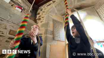 Children learn to ring Isle of Wight church bells