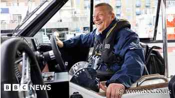Disabled sailor begins powerboat charity challenge