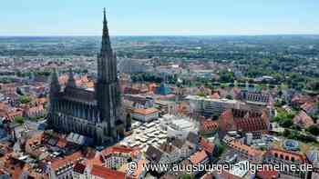 Männer wollen auf Ulmer Münster klettern und werden von der Polizei erwischt