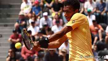 Auger-Aliassime suffers 1st career loss to de Minaur, exits Italian Open in 3rd round