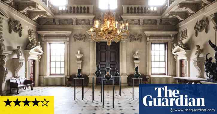 Magdalene Odundo review – quietly devastating defiance in an English stately home