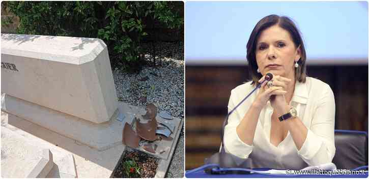 Vandalizzata la tomba di Enrico Berlinguer a Roma: la denuncia della figlia Bianca sui social