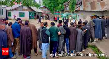 Record voter turnout in first LS polls in Srinagar since Article 370 nullification