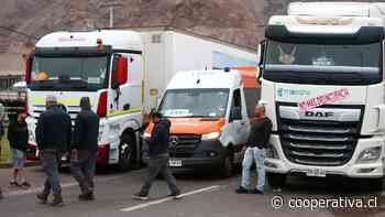 Diputado PC pide suspender permisos de circulación como castigo a bloqueos camioneros