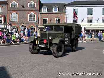 Oxfordshire retro military vehicles on show in Wallingford