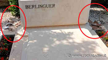 Vandalizzata la tomba di Enrico Berlinguer. La figlia Bianca: "La seconda volta in un mese"