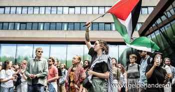 De letters ‘NO’ geven nog een beetje af, maar pro-Palestina actievoerders Radboud Universiteit gaan hele week ‘nergens anders heen’