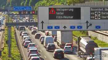 Nach Bombenfund: Autobahndreieck Köln-Heumar wieder frei