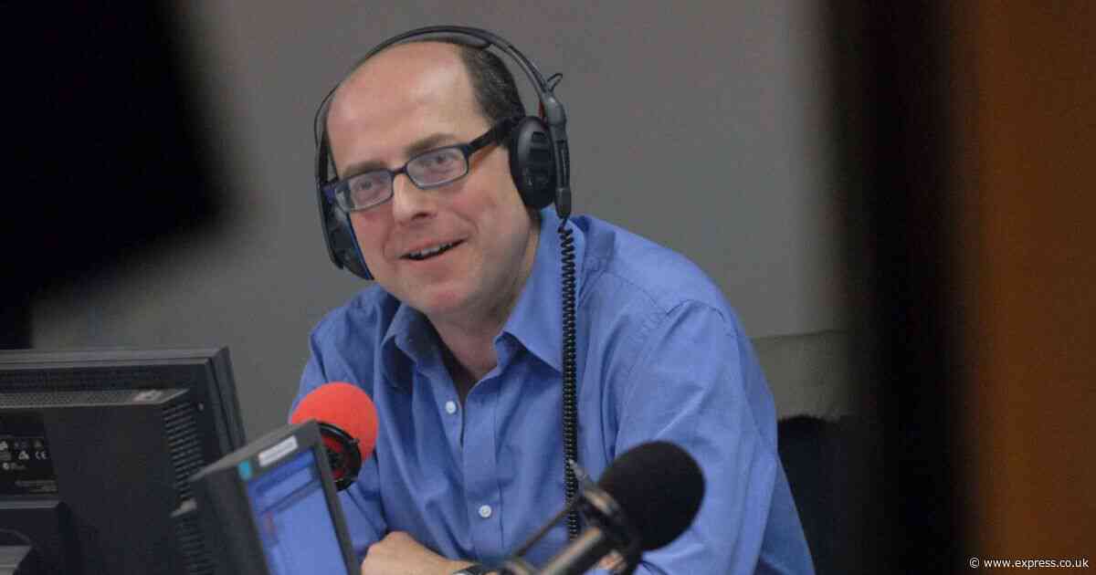 BBC's Nick Robinson ignores David Cameron's Hamas demand with two-word reply