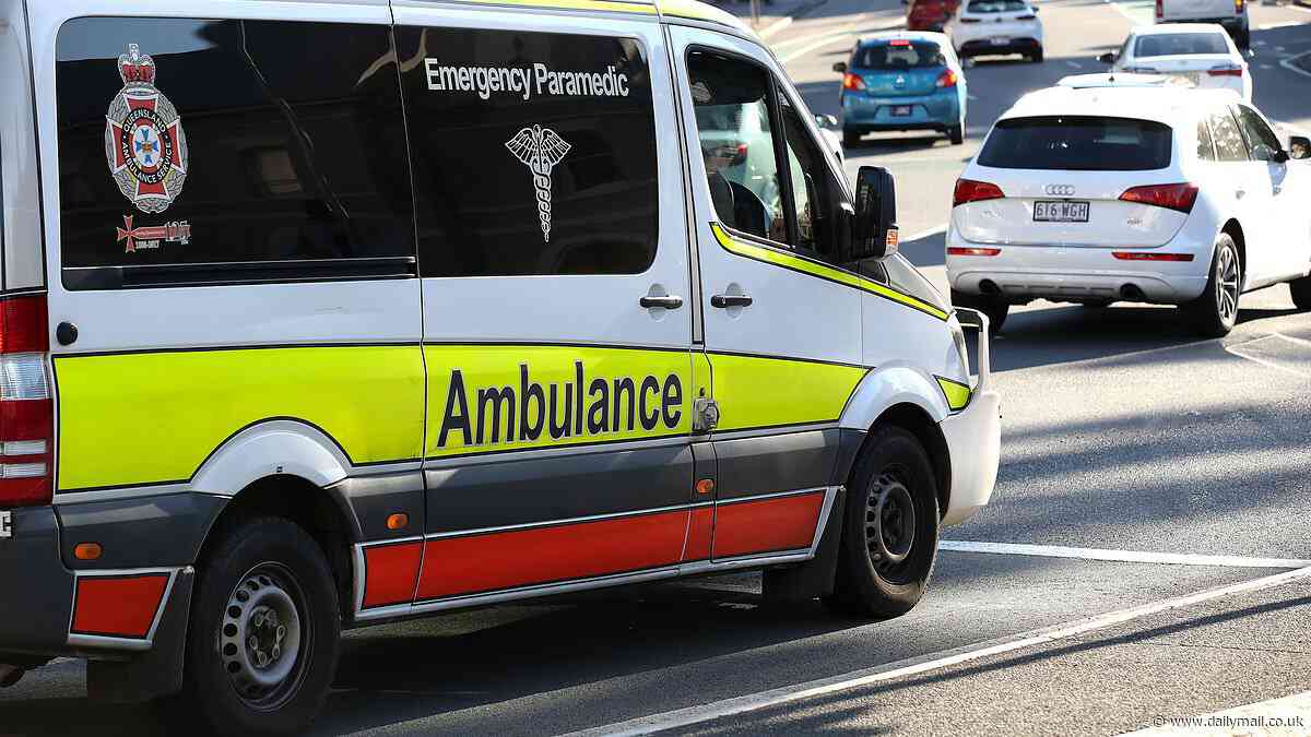 Mount Tarampa crash: Eight people injured after two-car collision in Queensland