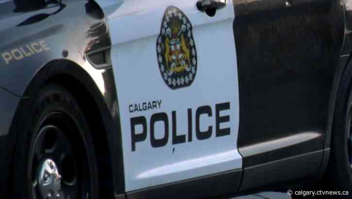 Teen stabbed behind northwest Calgary high school, rushed to hospital with serious arm injury