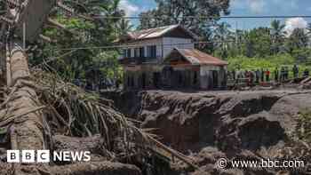 'Cold lava' sweeps villages near volcano, killing 41