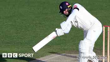 Leaning bats all day for Kent to defy Pears