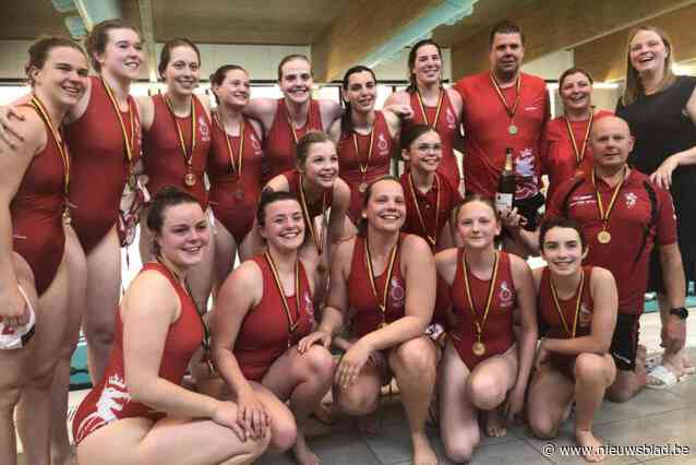 Gentse Zwemvereniging voor de elfde keer landskampioen: “Combinatie van jeugdig talent met ervaring pakte goed uit”