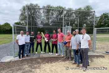 Nieuwe cricketkooien op Hoog Kortrijk: “Net nu zijn zes vrouwen geselecteerd voor het Belgisch kampioenschap”