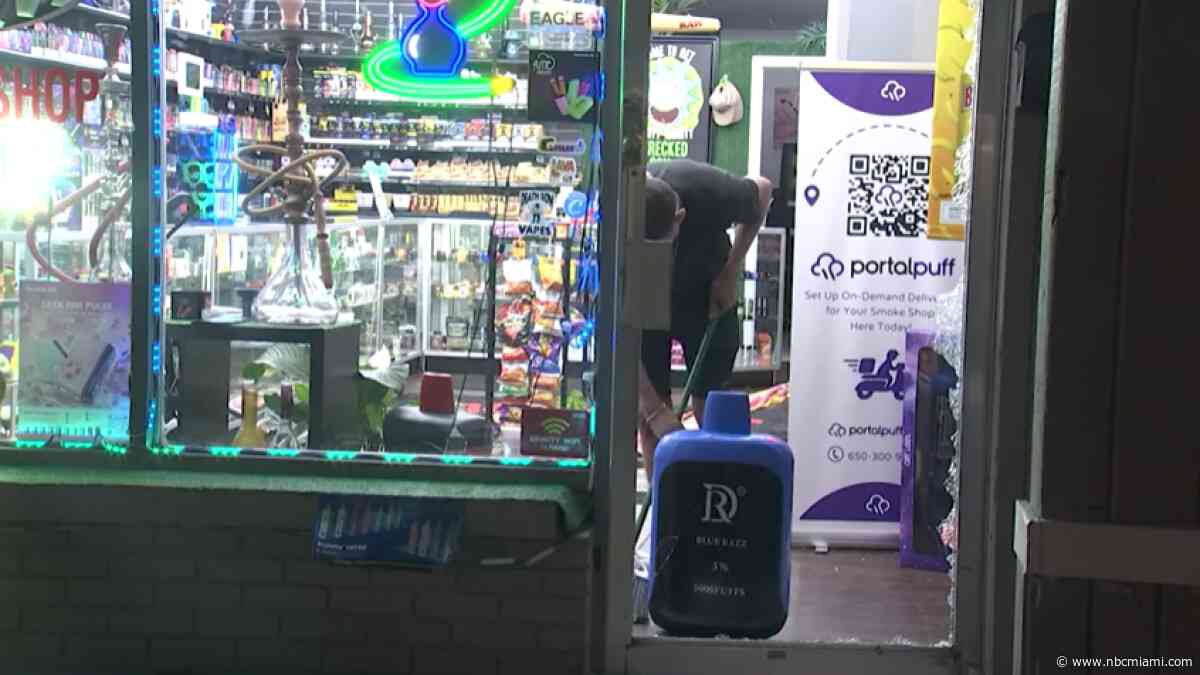 Cash register stolen in smash and grab burglary at North Miami Beach smoke shop
