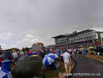 York Racecourse Dante Festival set to go ahead despite rain