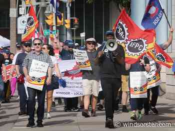 With talks stalled, border staff rally at Windsor-Detroit Tunnel