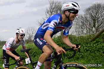 Mauri Vansevenant rijdt in beeld in tiende Giro-etappe