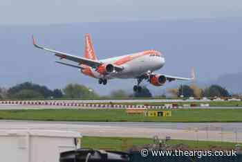 Gatwick Airport: EasyJet plane U-turns after technical issue