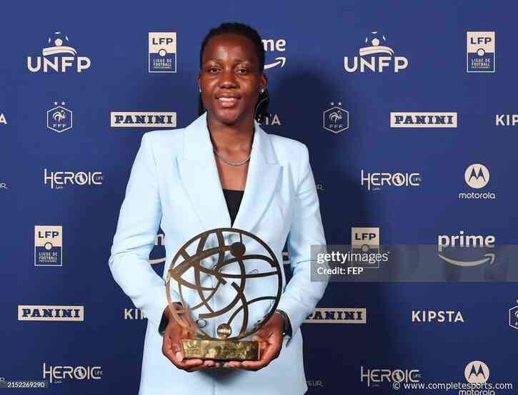 Nnadozie Celebrates French Women’s League Best Goalkeeper Award