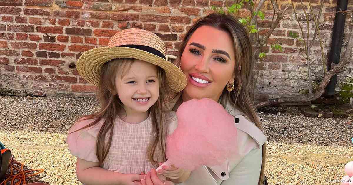Lauren Goodger coping with the ‘gym as my medicine’ after suffering ‘horrible news’