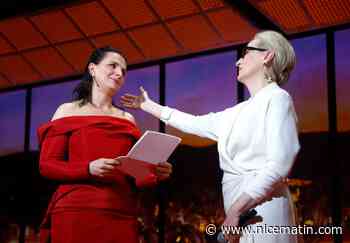 "Tu as changé notre façon de voir les femmes dans le monde du cinéma"... Les larmes de Juliette Binoche face à Meryl Streep lors de la cérémonie d'ouverture du Festival de Cannes