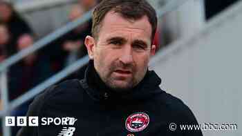 Torquay United appoint Truro's Wotton as new boss