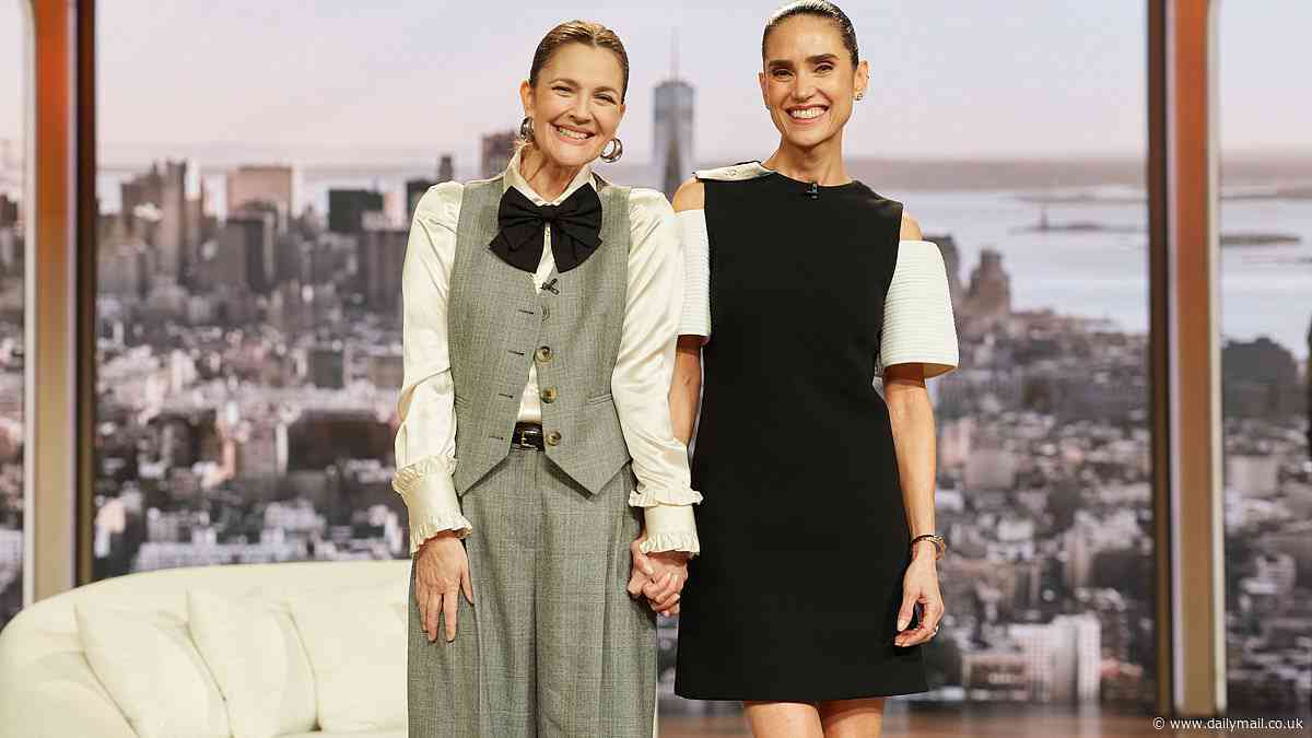 Jennifer Connelly and Drew Barrymore discover they once auditioned for the SAME role during hilarious interview