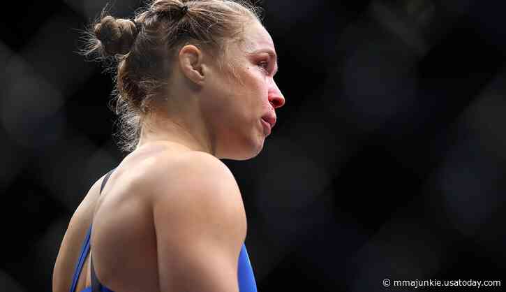 Daniel Cormier on Ronda Rousey's concussion history revelation: 'All she's doing is telling her truth'