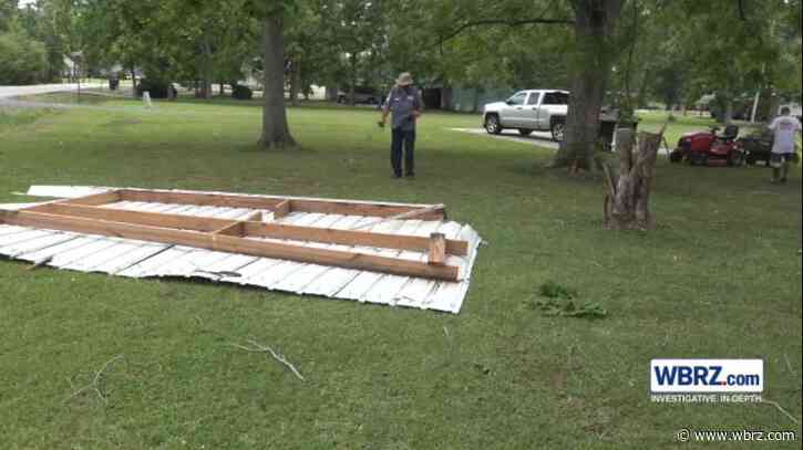 Prairieville residents recall Monday night weather in midst of cleaning up debris