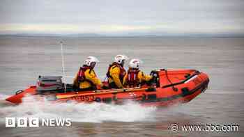 Lifeboat crews praised for double rescue effort