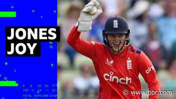 Jones shines as England fight back to beat Pakistan