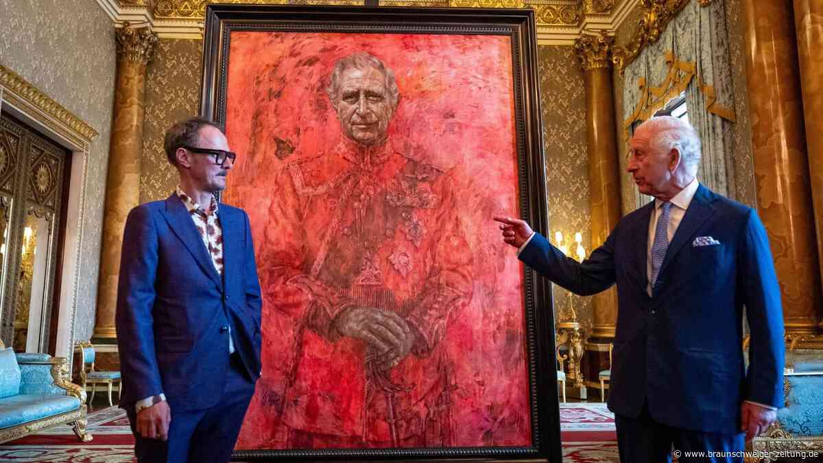 Roter King: Erstes offizielles Porträt von Charles verstört