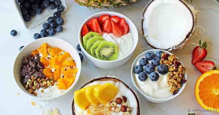 How to make a healthy yoghurt bowl