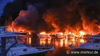 Yachthafen an der Adria geht in Flammen auf – Menschen springen ins Meer