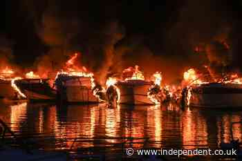 Huge fire rips through marina at Croatian holiday hotspot