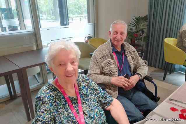 Echtpaar Robert De Backer en Josefine De Clerye viert 70 jaar huwelijk