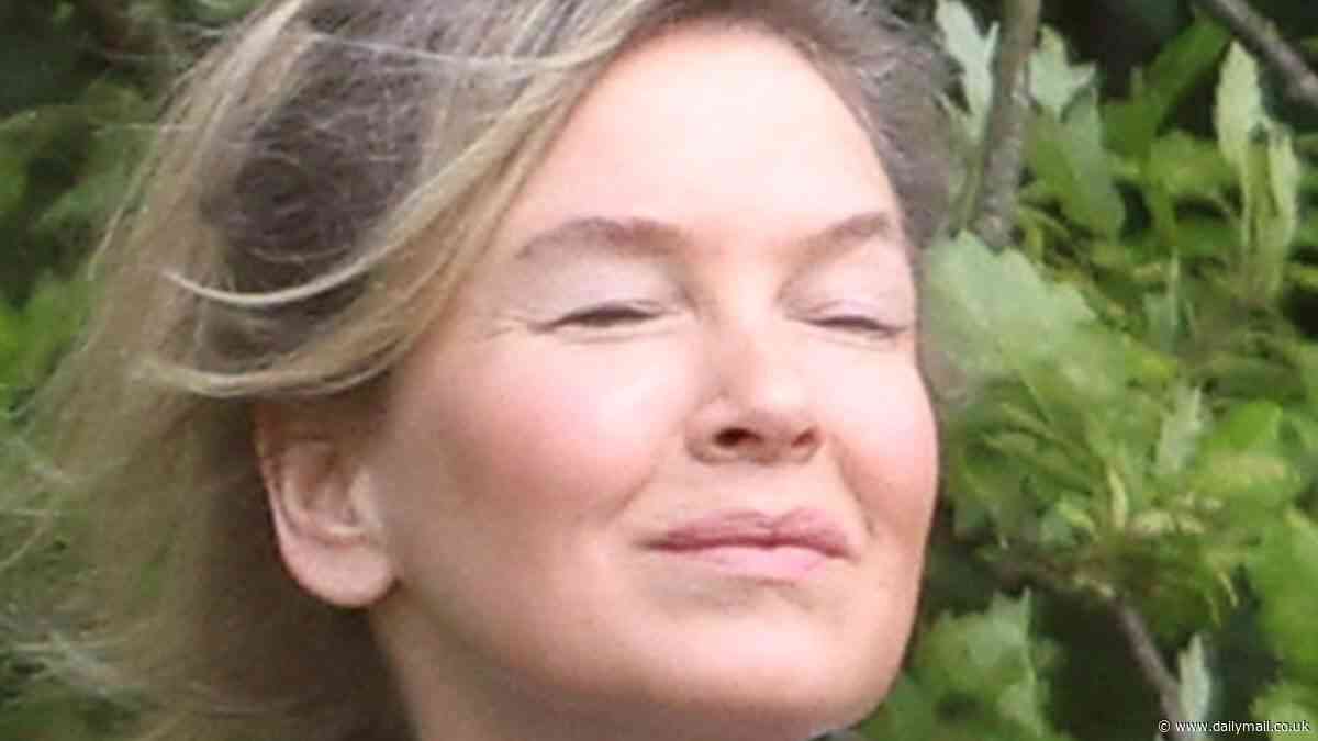 Bridget Jones star Renee Zellweger films with young actors who will play the children she shares with late husband Mark Darcy in much-anticipated fourth film