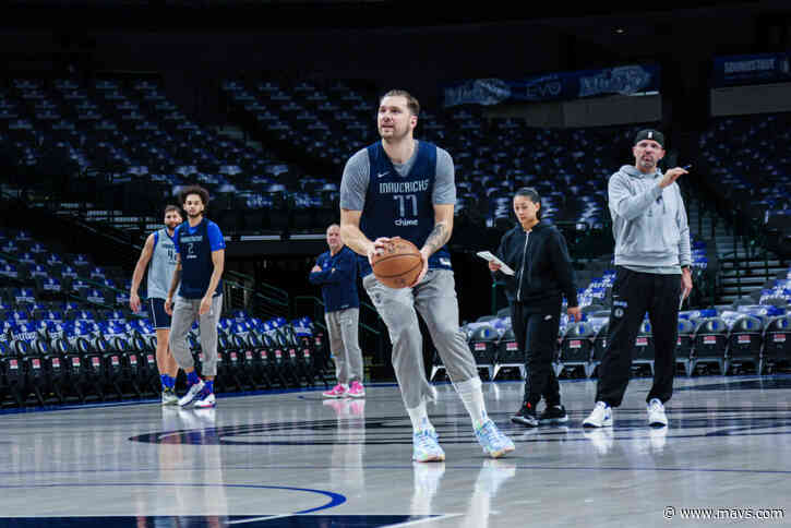 Mavericks trying to keep things light in pressure situations