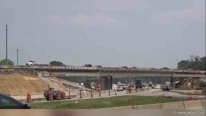 Highway crews to try again next week to remove I-10 bridge over I-12